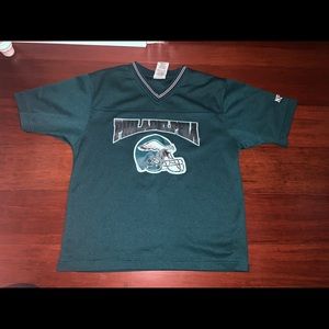 Medium dark green Philadelphia eagles jersey